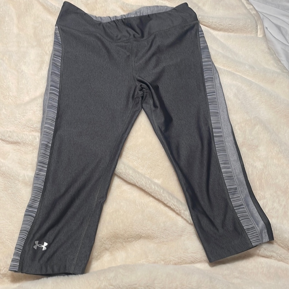 UNDER ARMOUR CAPRI LEGGINGS
